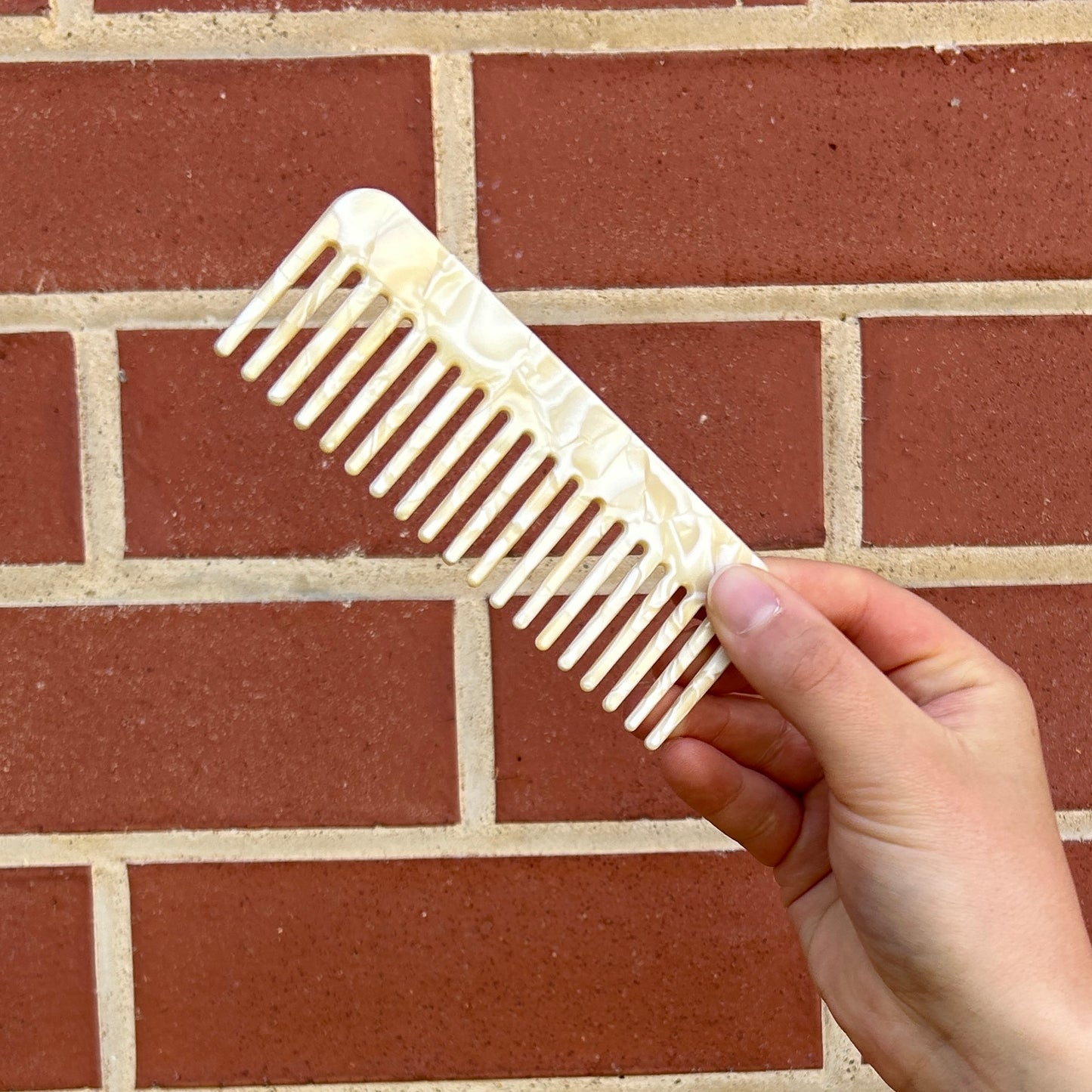 Hair Comb - Cream